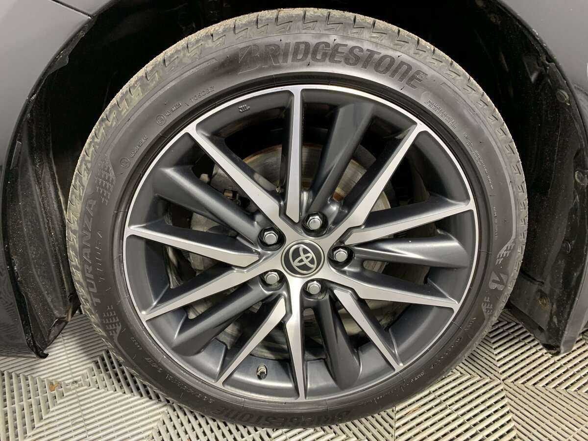 Toyota Camry с пробегом — 2021 год. Фото: #11