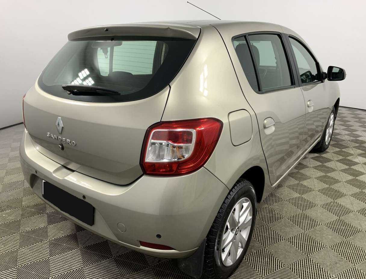 Renault Sandero с пробегом — 2019 год. Фото: #4