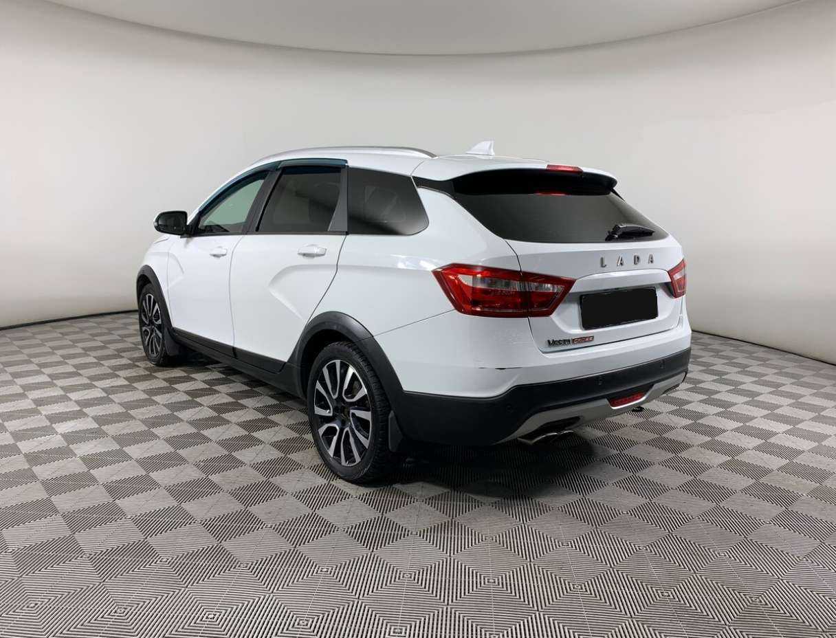 Lada (ВАЗ) Vesta с пробегом — 2018 год. Фото: #6