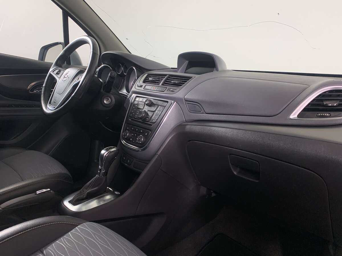Opel Mokka с пробегом — 2014 год. Фото: #10