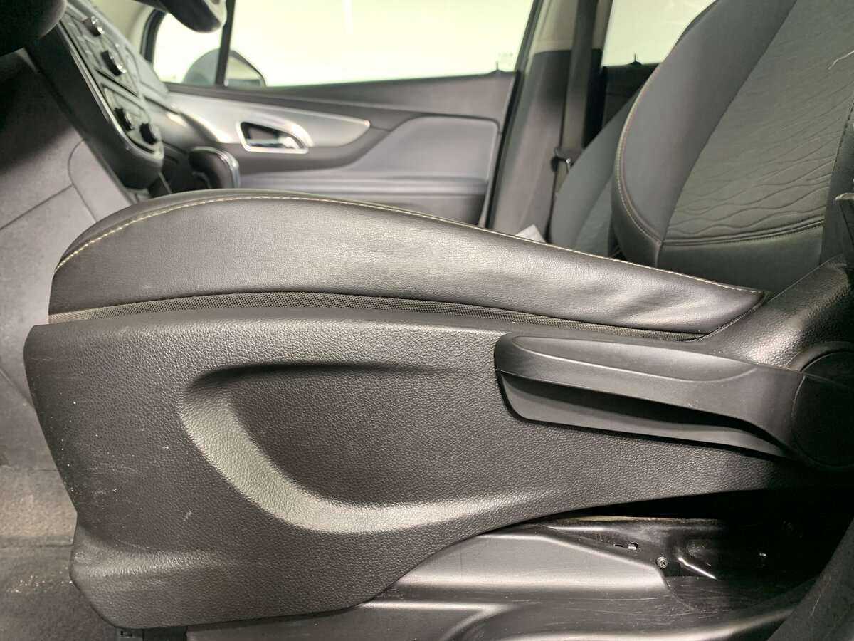 Opel Mokka с пробегом — 2014 год. Фото: #13