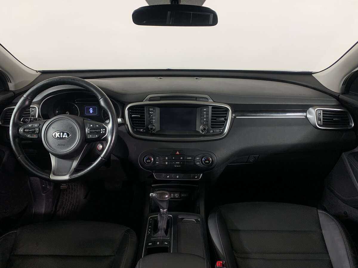 Kia Sorento с пробегом — 2016 год. Фото: #12