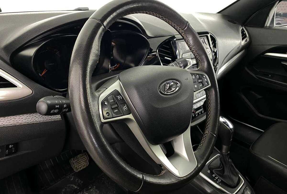 Lada (ВАЗ) Vesta с пробегом — 2020 год. Фото: #12