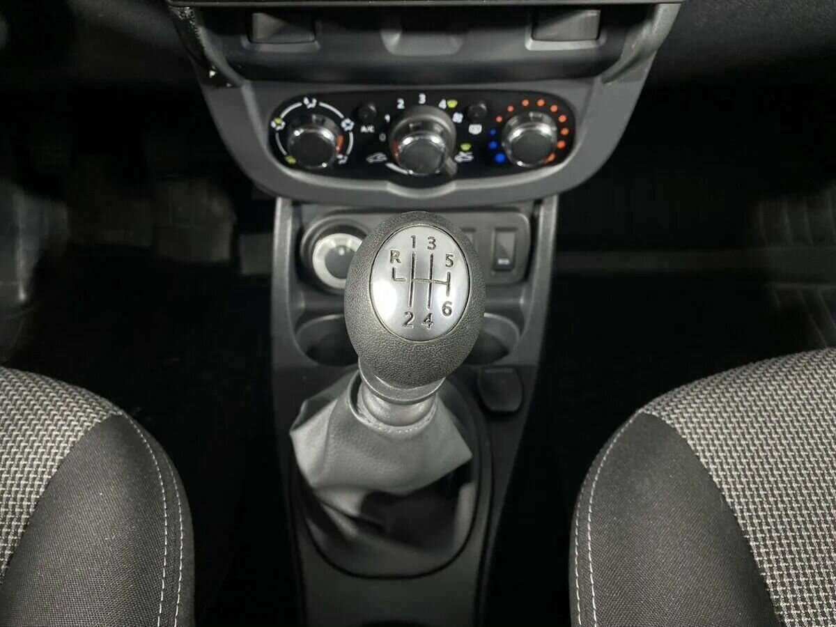 Renault Duster с пробегом — 2018 год. Фото: #9