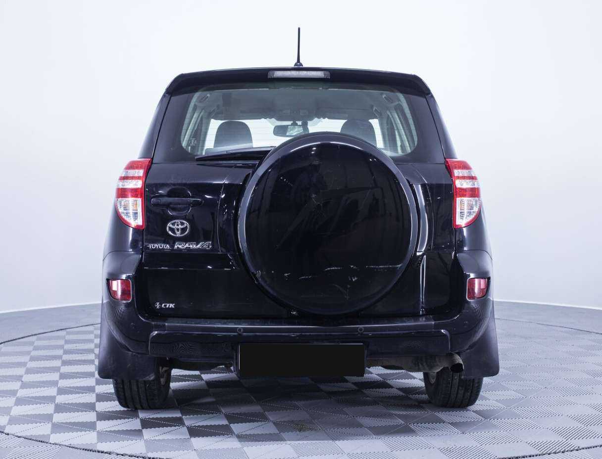 Toyota RAV4 с пробегом — 2012 год. Фото: #4