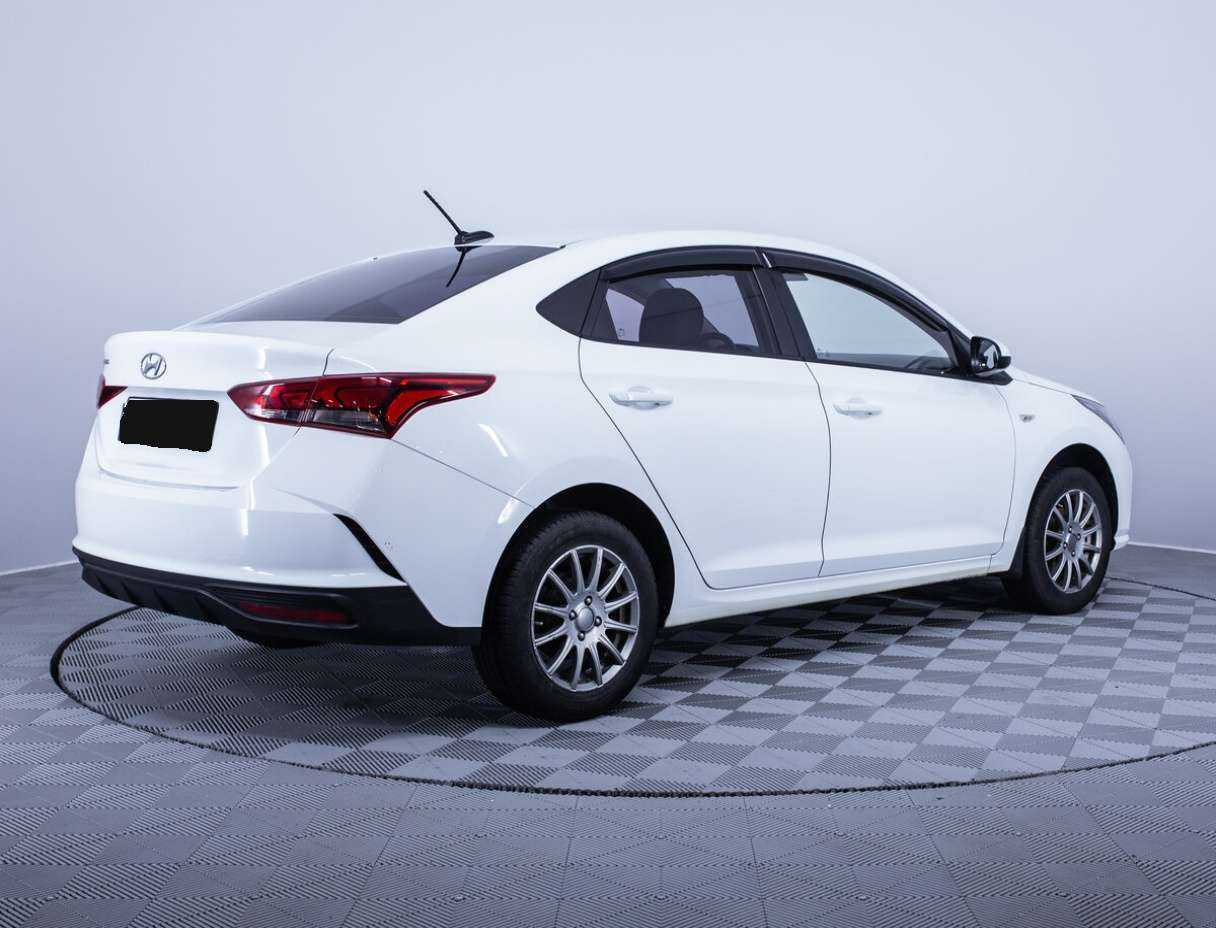 Hyundai Solaris с пробегом — 2021 год. Фото: #4