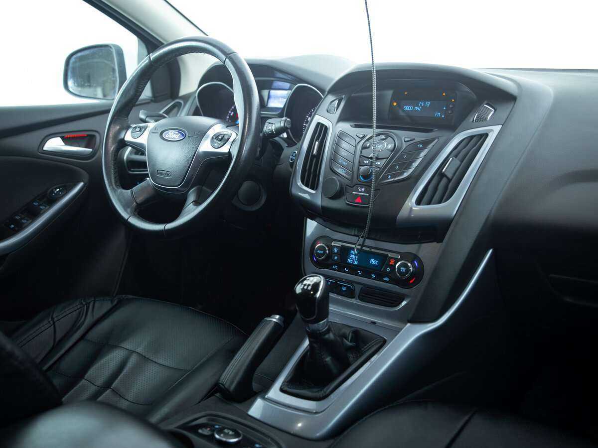 Ford Focus с пробегом — 2012 год. Фото: #17