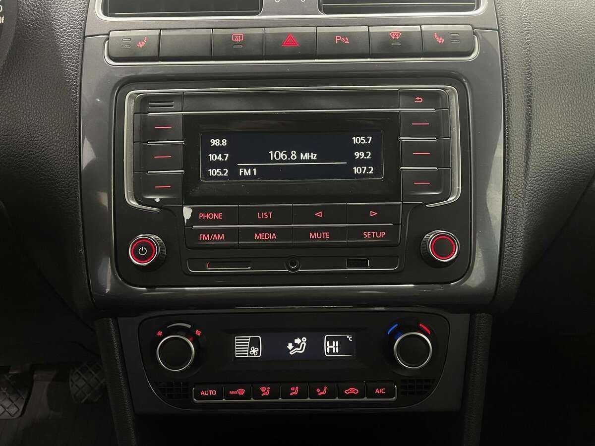 Volkswagen Polo с пробегом — 2020 год. Фото: #7