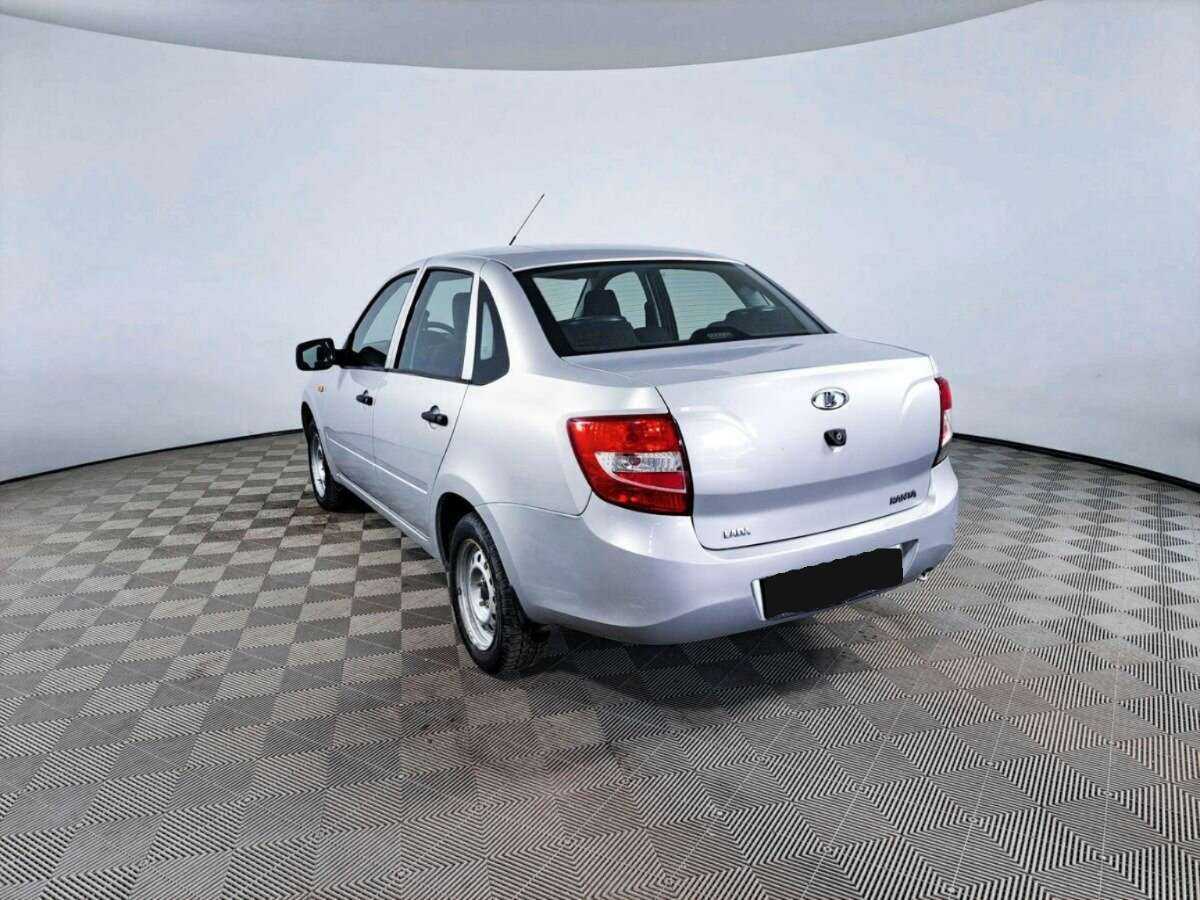 Lada (ВАЗ) Granta с пробегом — 2013 год. Фото: #6