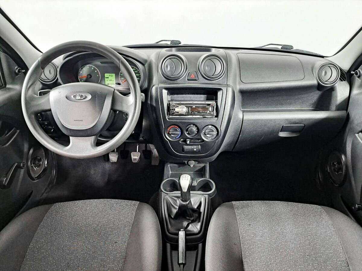 Lada (ВАЗ) Granta с пробегом — 2016 год. Фото: #11