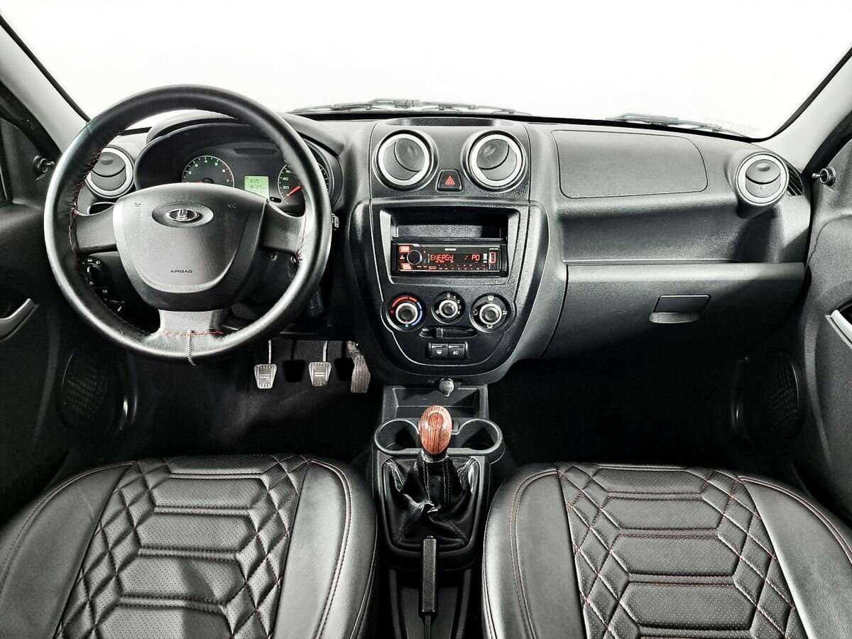 Lada (ВАЗ) Granta с пробегом — 2016 год. Фото: #11