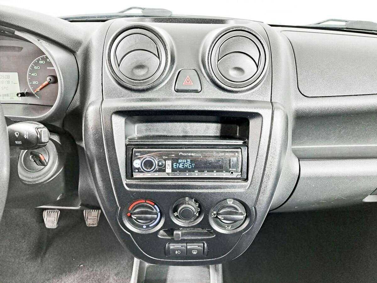 Lada (ВАЗ) Granta с пробегом — 2016 год. Фото: #12