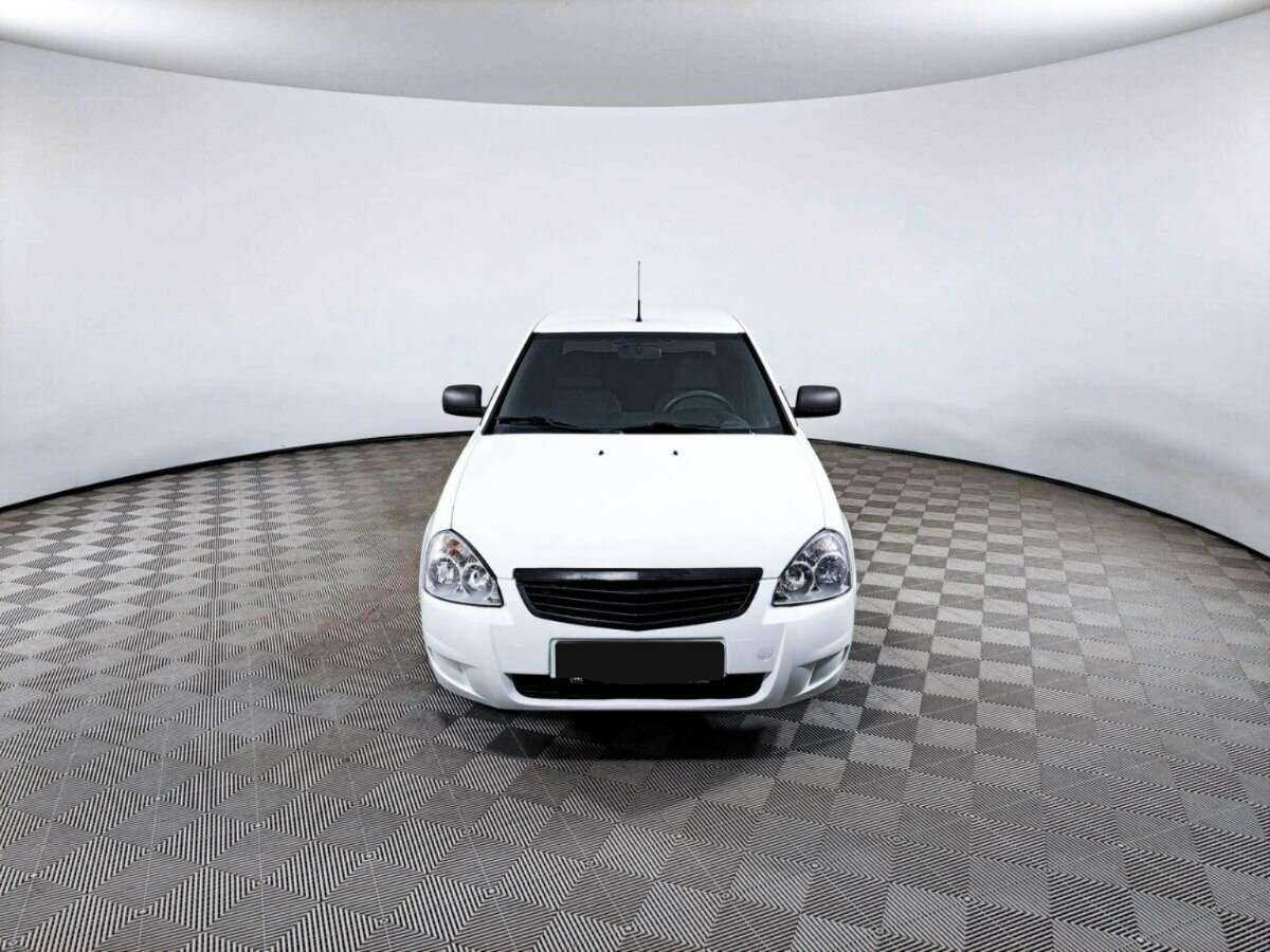 Lada (ВАЗ) Priora с пробегом — 2016 год. Фото: #1