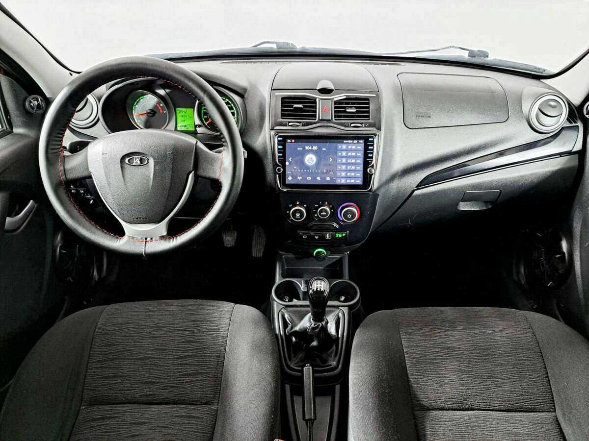 Lada (ВАЗ) Kalina с пробегом — 2013 год. Фото: #13