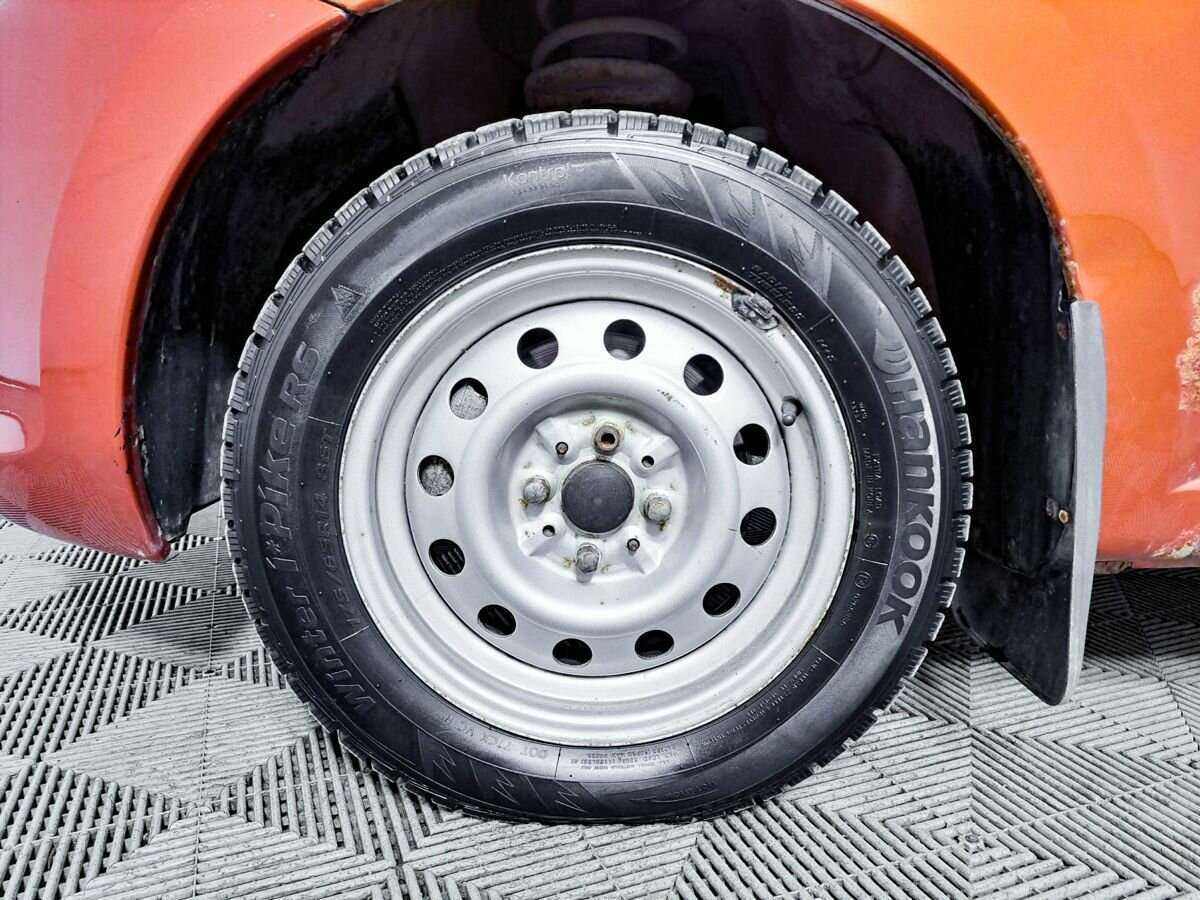 Lada (ВАЗ) Kalina с пробегом — 2013 год. Фото: #16