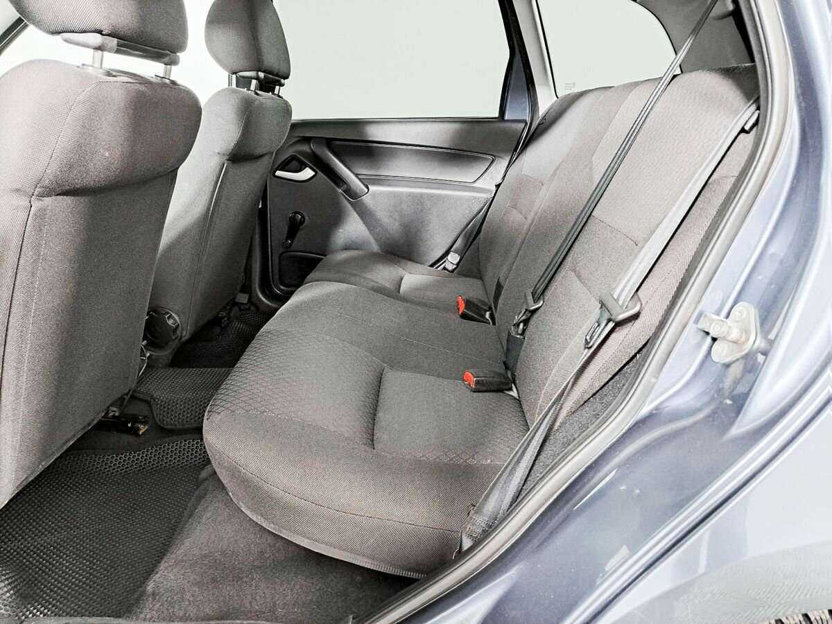 Lada (ВАЗ) Kalina с пробегом — 2015 год. Фото: #9