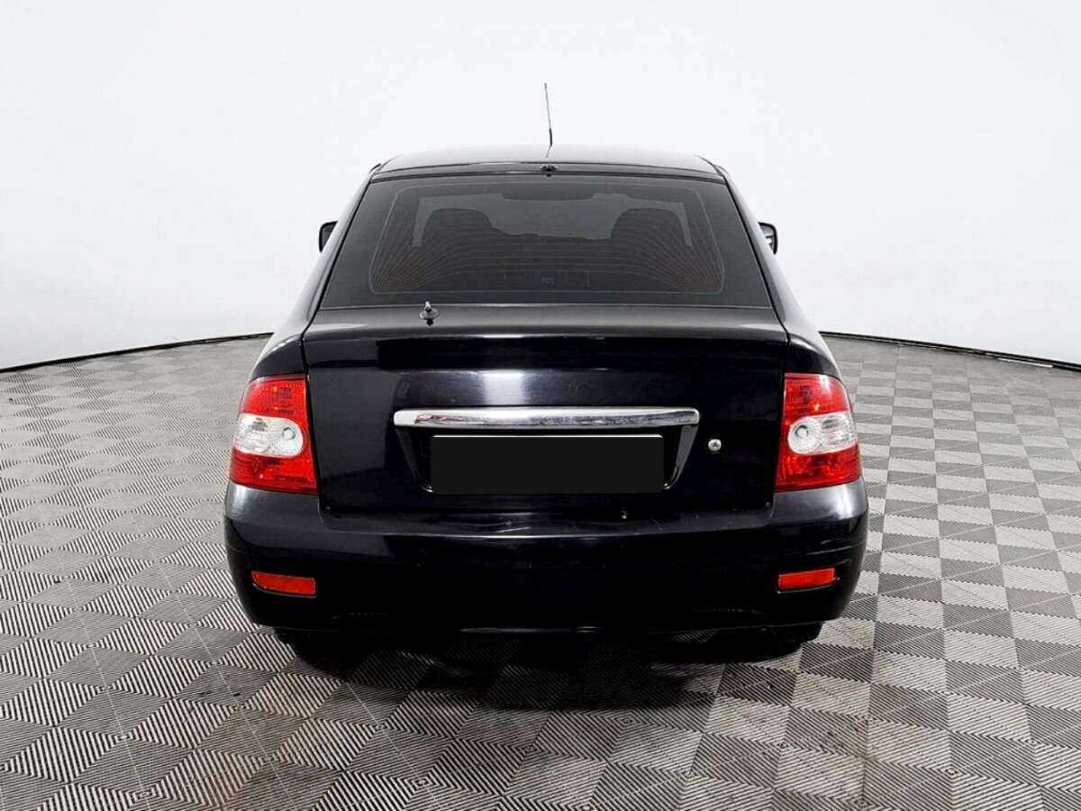 Lada (ВАЗ) Priora с пробегом — 2013 год. Фото: #5