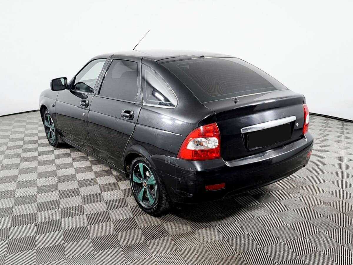 Lada (ВАЗ) Priora с пробегом — 2013 год. Фото: #6