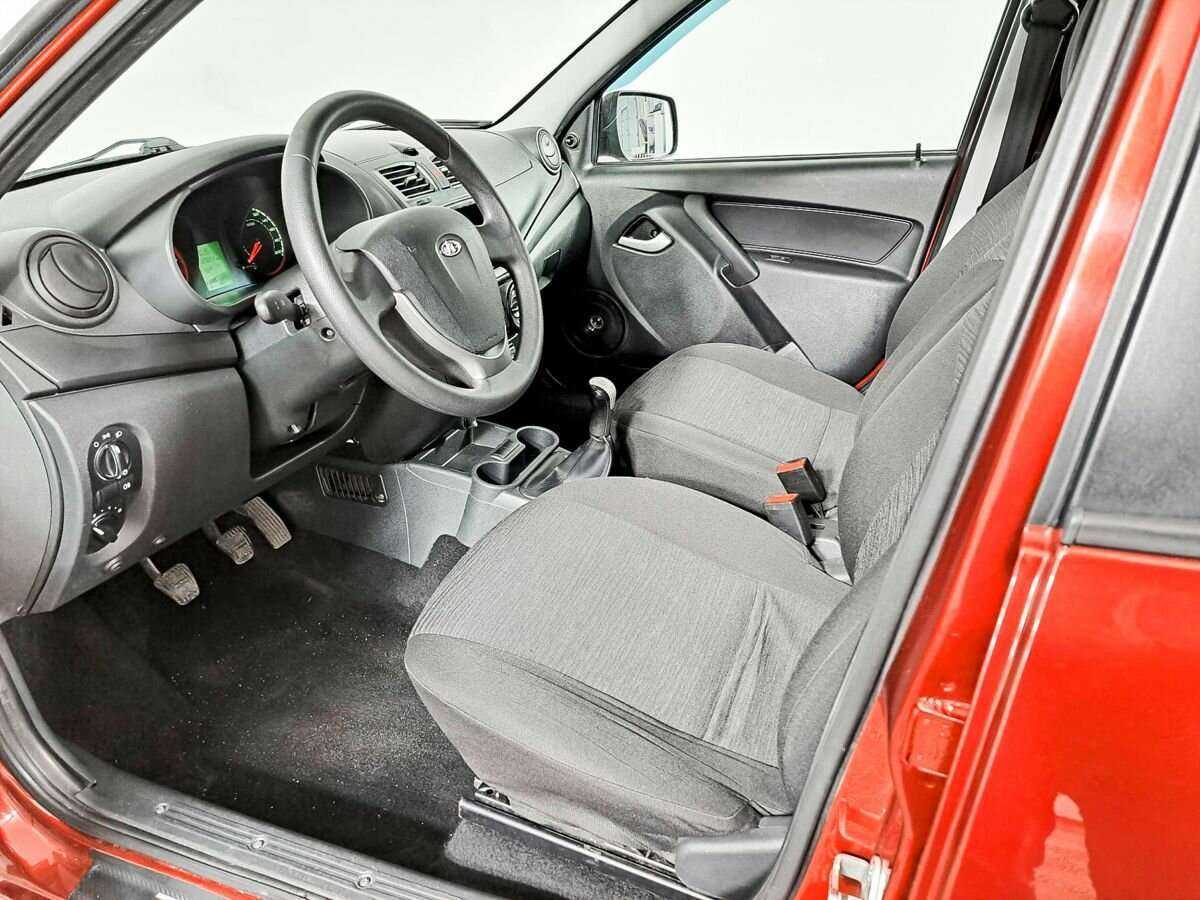 Lada (ВАЗ) Kalina с пробегом — 2018 год. Фото: #13