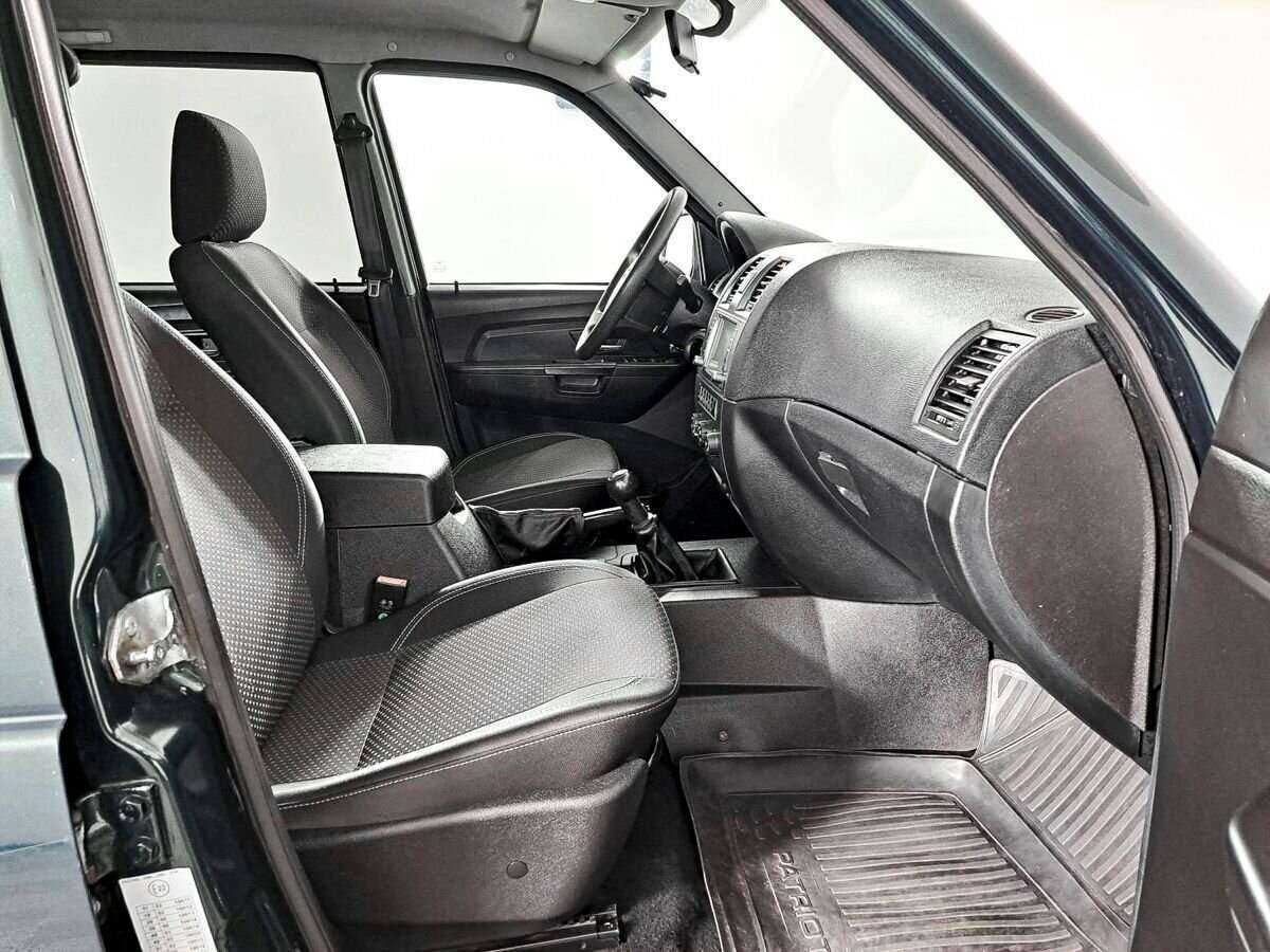 УАЗ Patriot с пробегом — 2016 год. Фото: #9