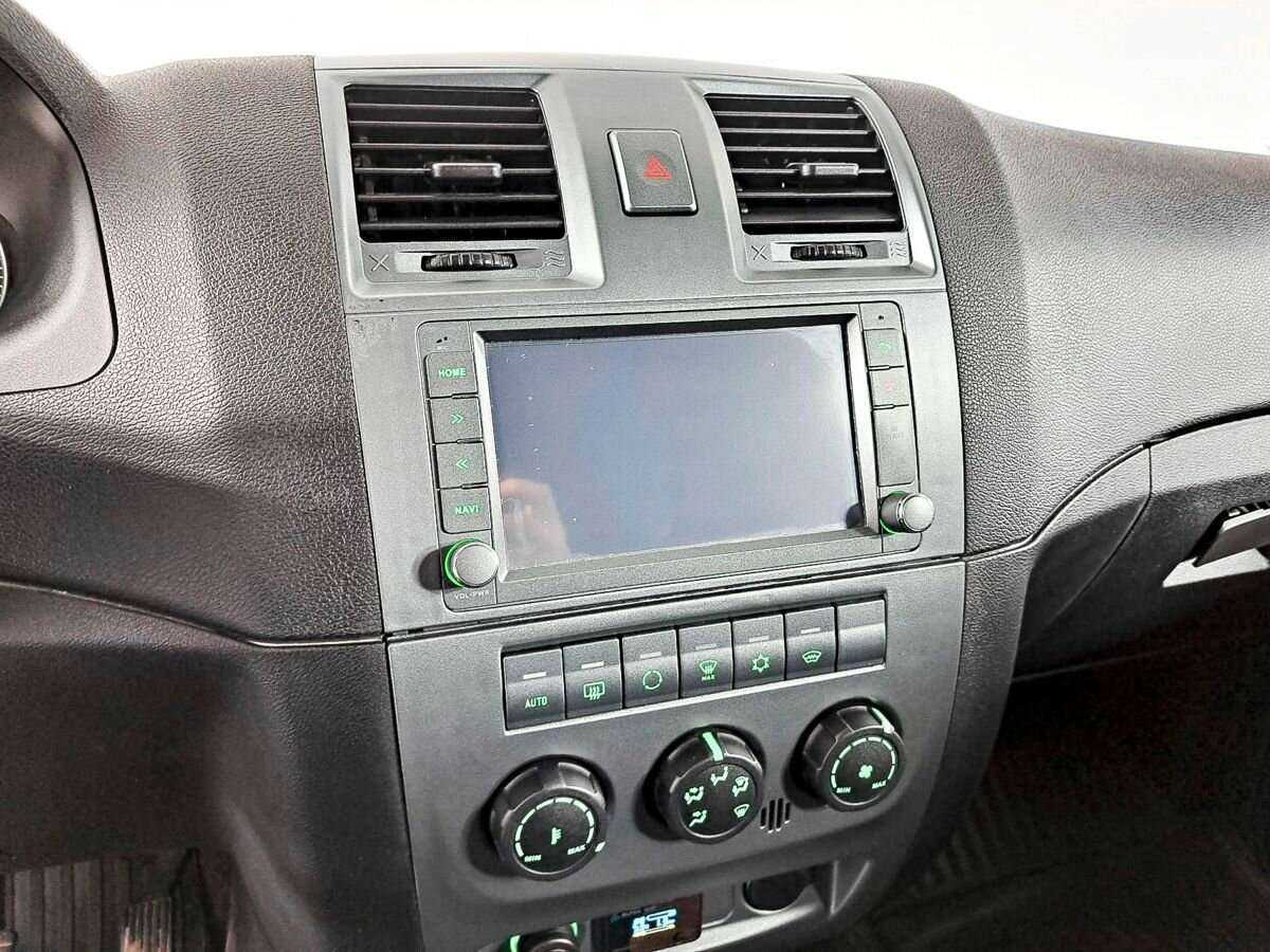 УАЗ Patriot с пробегом — 2016 год. Фото: #13