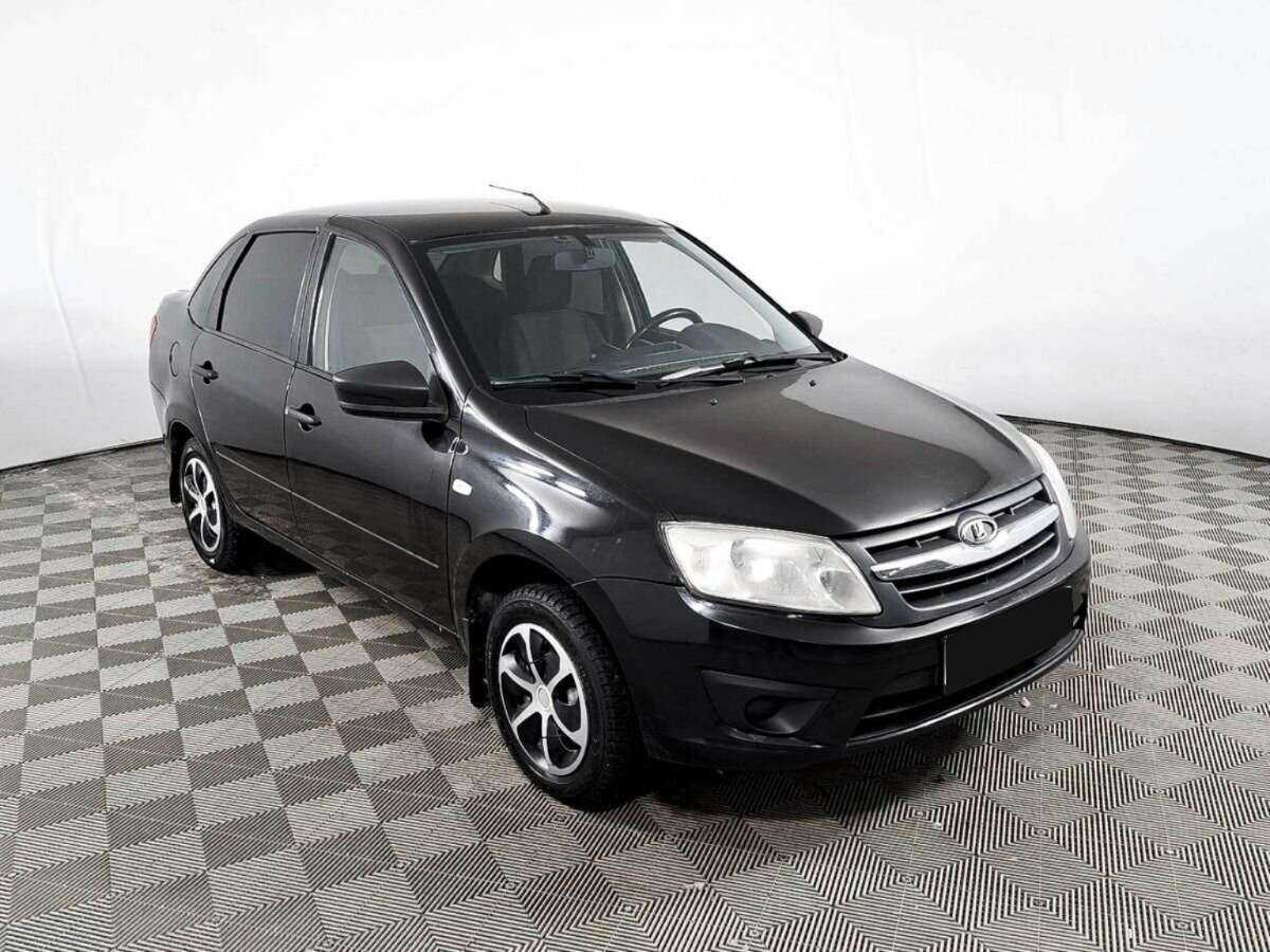 Lada (ВАЗ) Granta с пробегом — 2017 год. Фото: #2