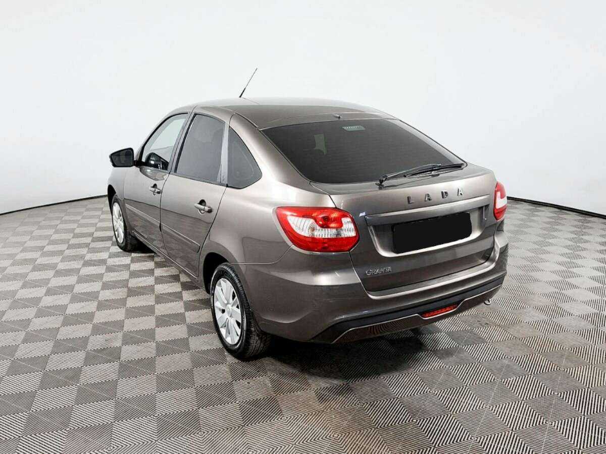 Lada (ВАЗ) Granta с пробегом — 2019 год. Фото: #6