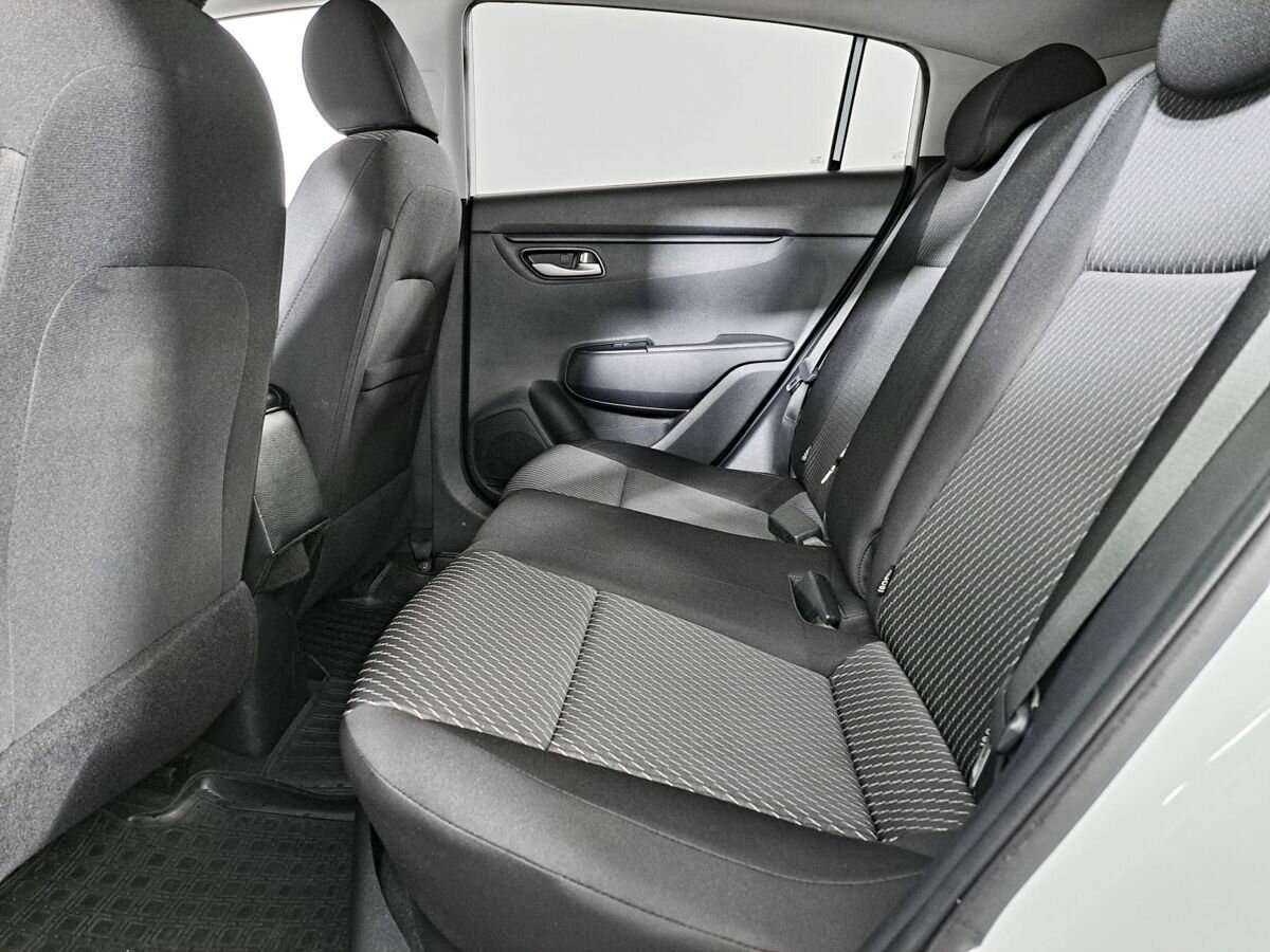 Kia Rio с пробегом — 2018 год. Фото: #9