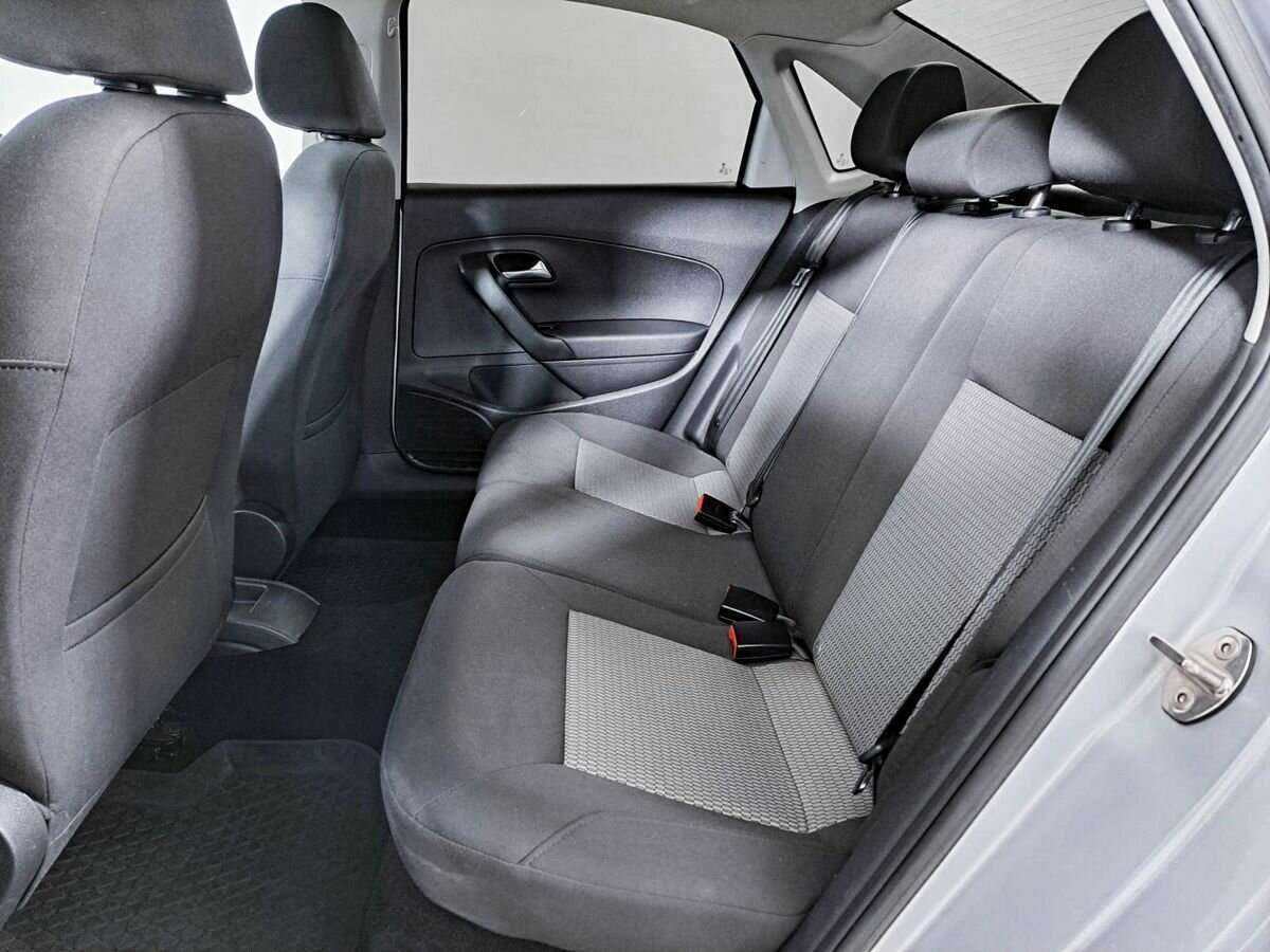 Volkswagen Polo с пробегом — 2014 год. Фото: #9