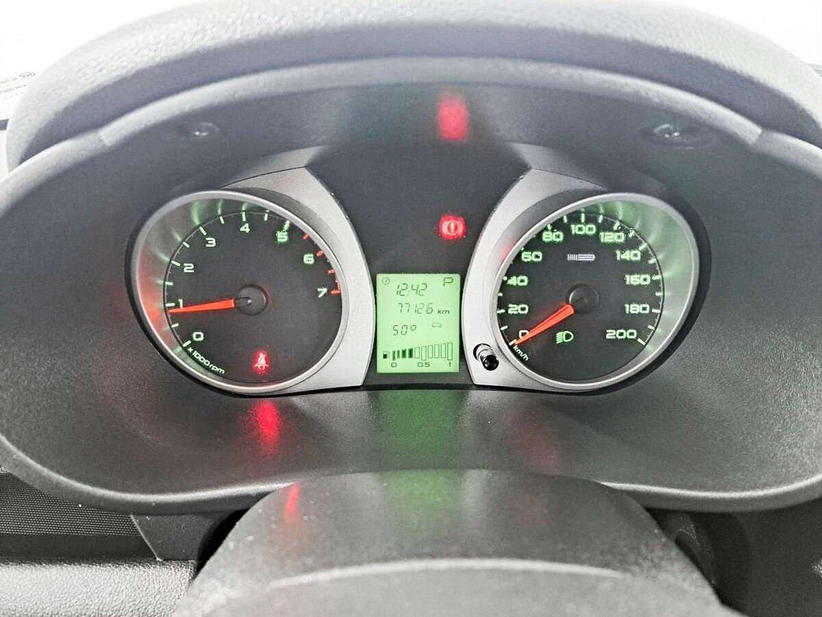 Lada (ВАЗ) Granta с пробегом — 2014 год. Фото: #10