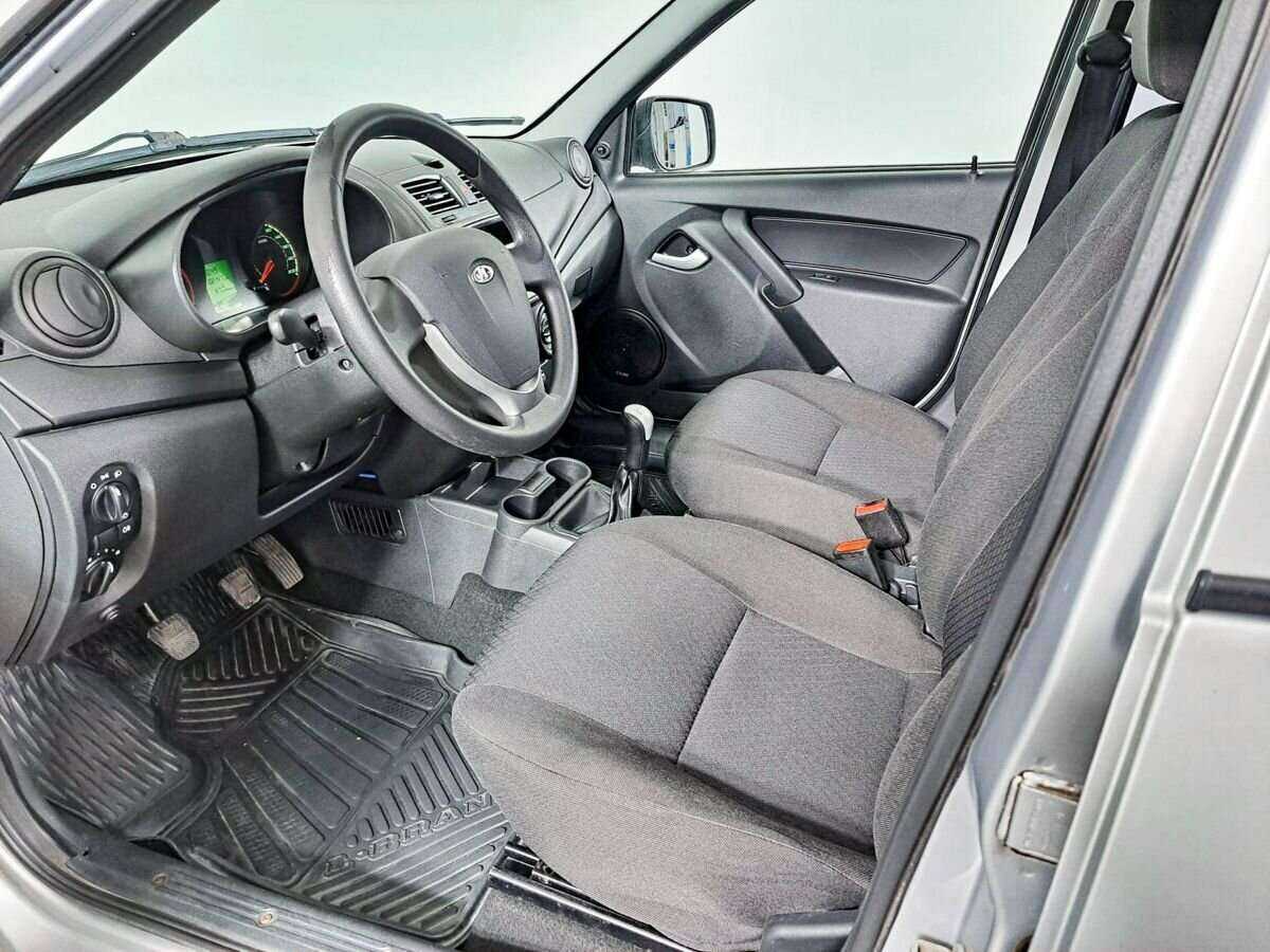 Lada (ВАЗ) Kalina с пробегом — 2015 год. Фото: #12