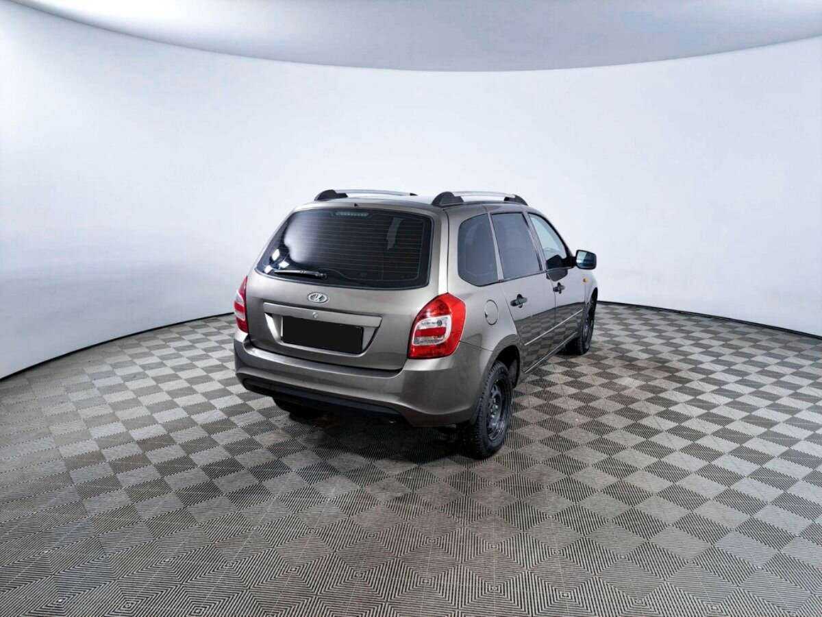 Lada (ВАЗ) Kalina с пробегом — 2015 год. Фото: #4