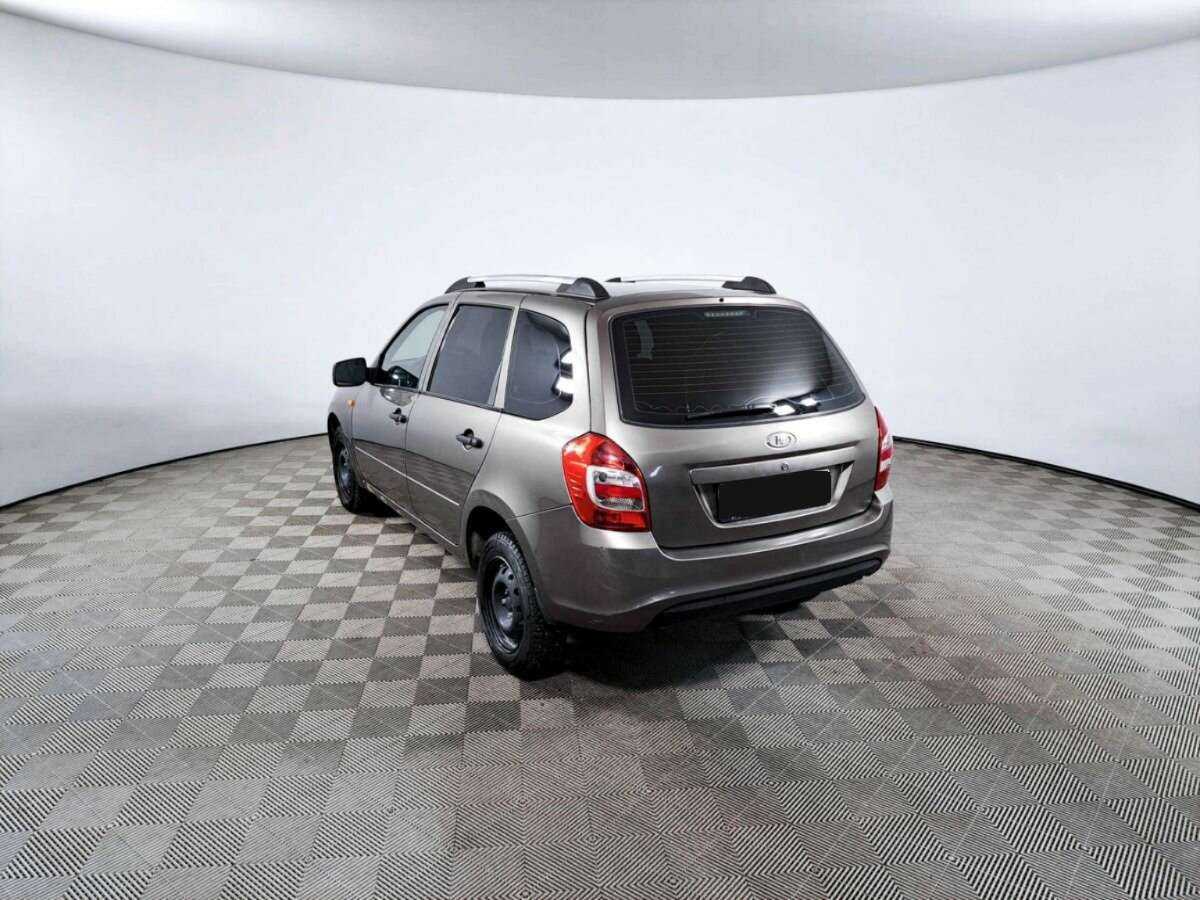 Lada (ВАЗ) Kalina с пробегом — 2015 год. Фото: #6