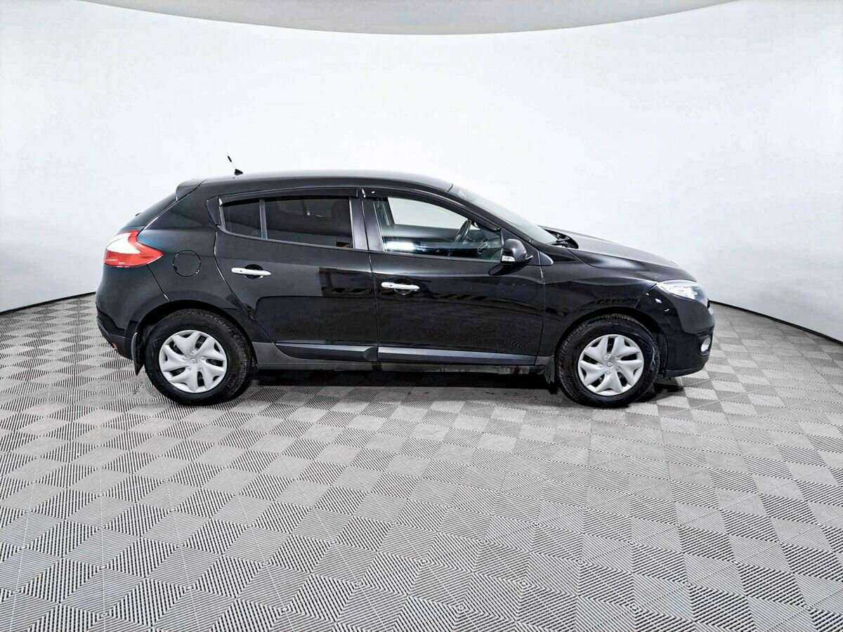 Renault Megane с пробегом — 2013 год. Фото: #3