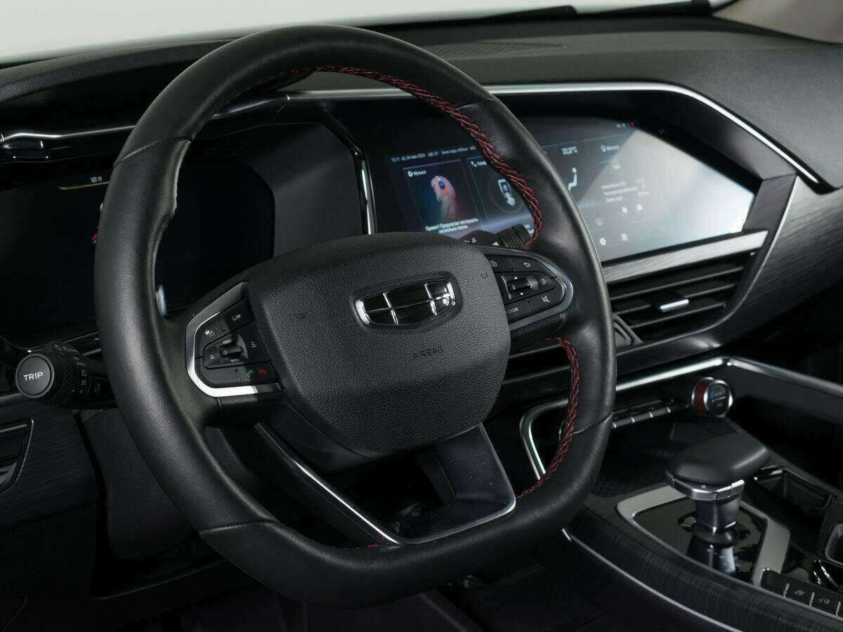 Geely Tugella с пробегом — 2022 год. Фото: #11