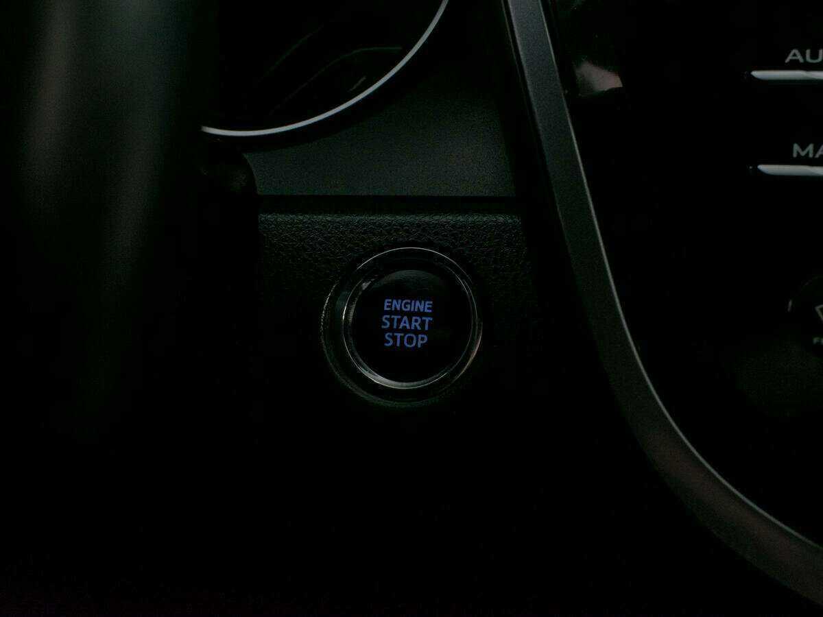 Toyota Camry с пробегом — 2020 год. Фото: #12