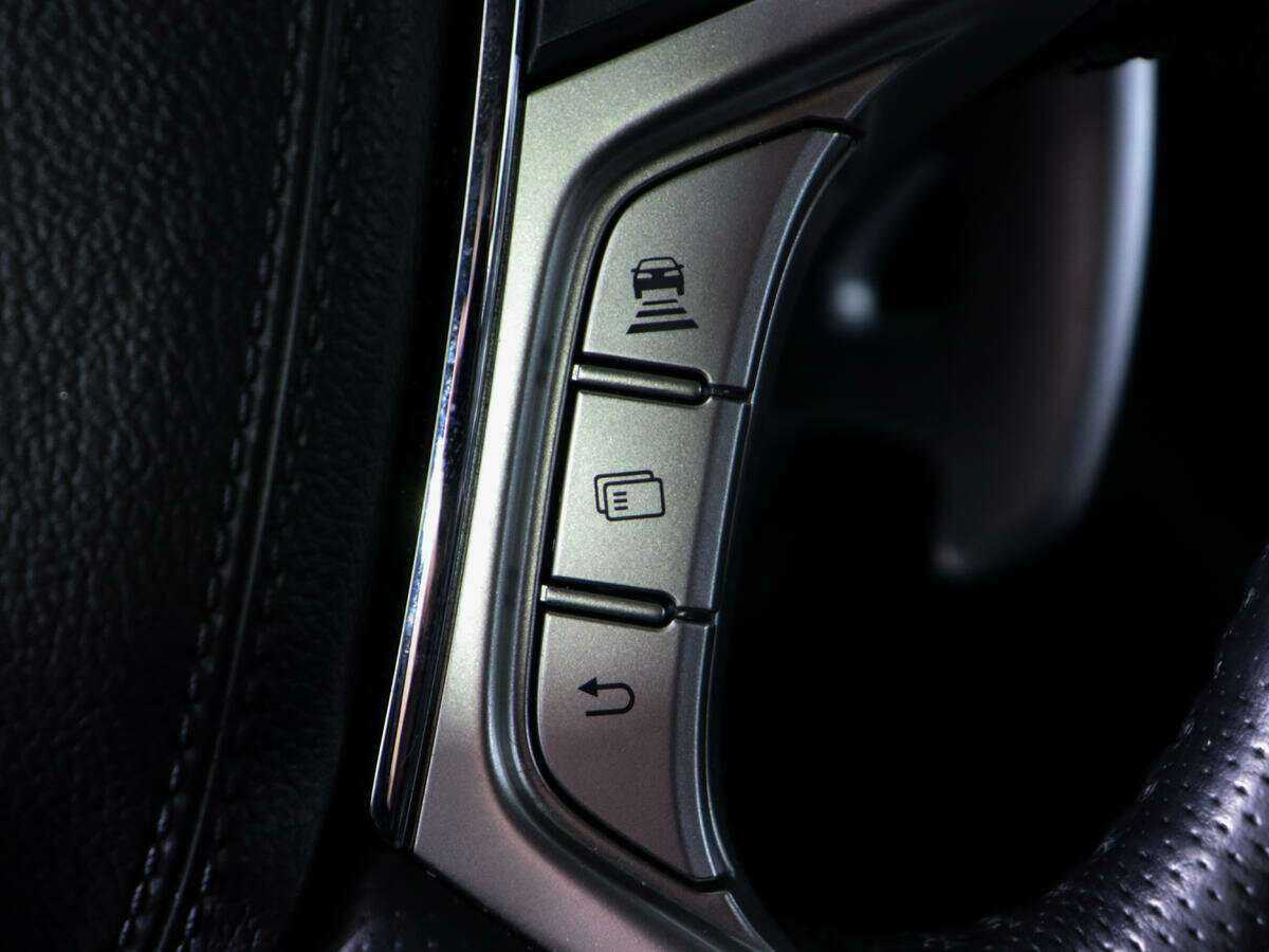 Mitsubishi Pajero Sport с пробегом — 2018 год. Фото: #24