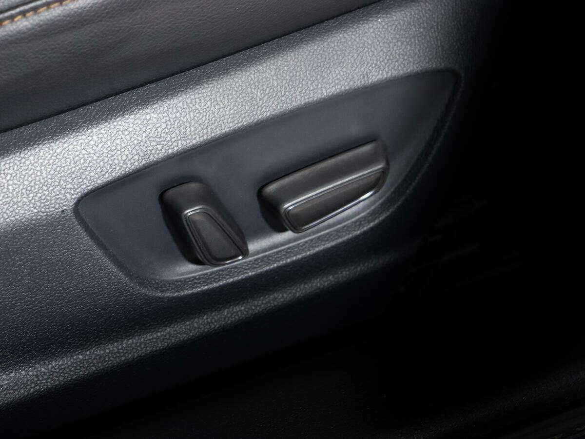 Toyota Camry с пробегом — 2019 год. Фото: #13