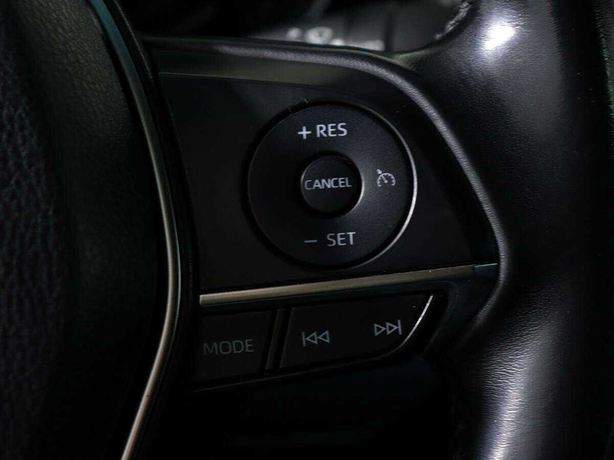 Toyota Camry с пробегом — 2019 год. Фото: #17