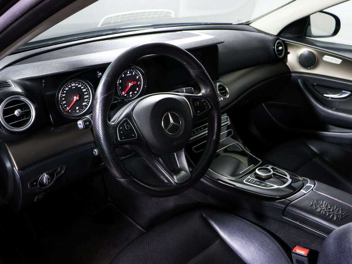 Mercedes-Benz E-Класс с пробегом — 2016 год. Фото: #12