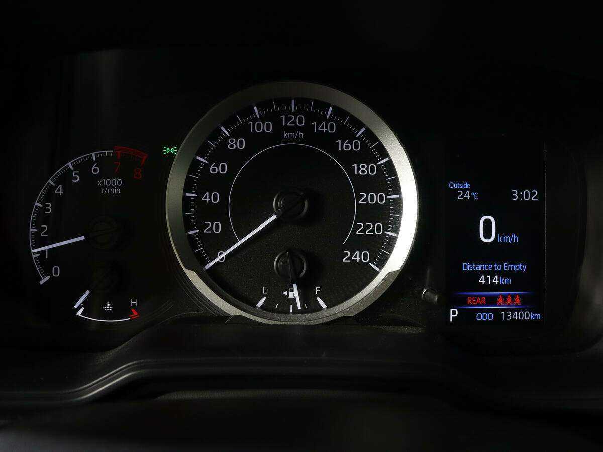 Toyota Corolla с пробегом — 2022 год. Фото: #7