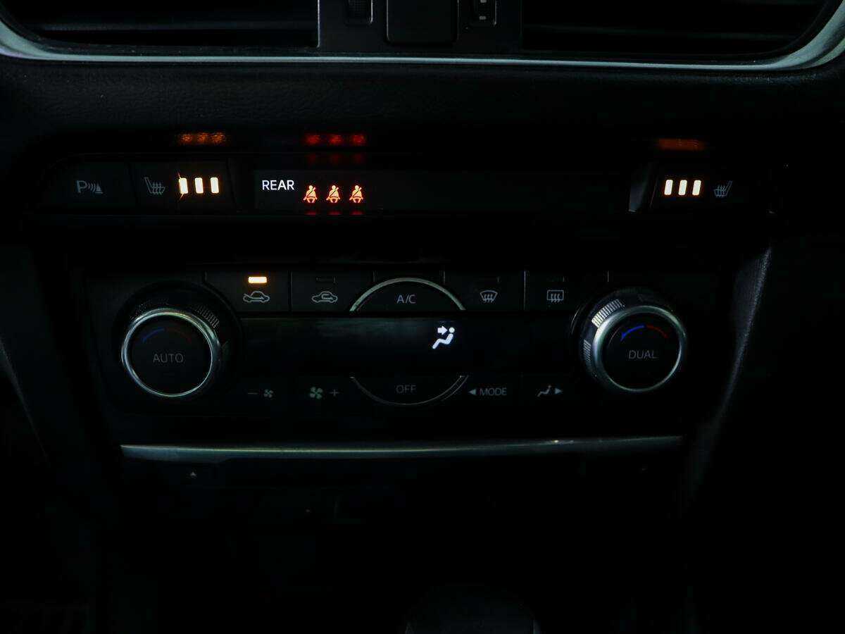 Mazda 6 с пробегом — 2016 год. Фото: #16