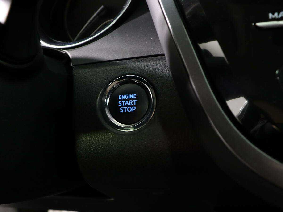 Toyota Camry с пробегом — 2018 год. Фото: #22