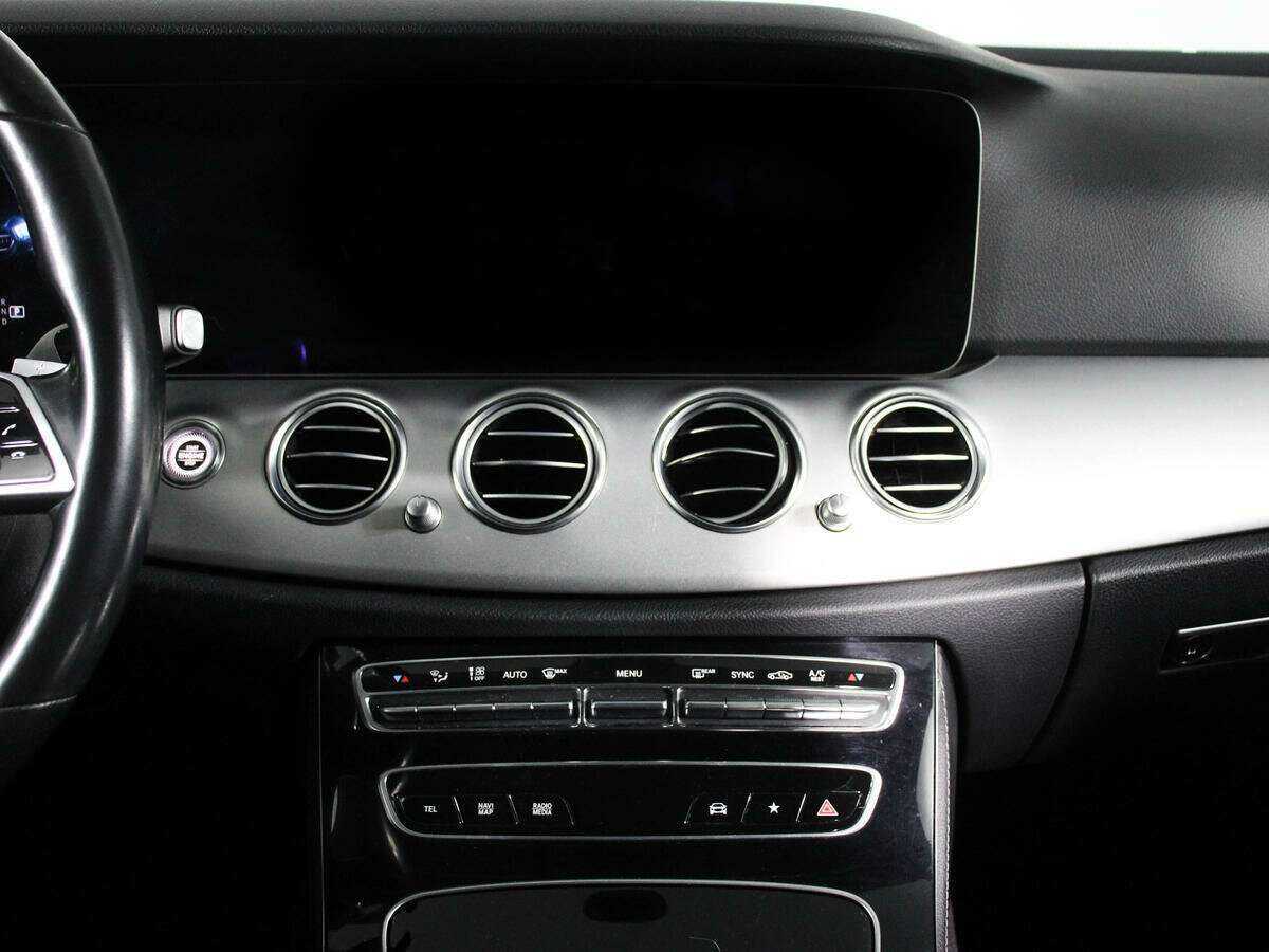 Mercedes-Benz E-Класс с пробегом — 2020 год. Фото: #10