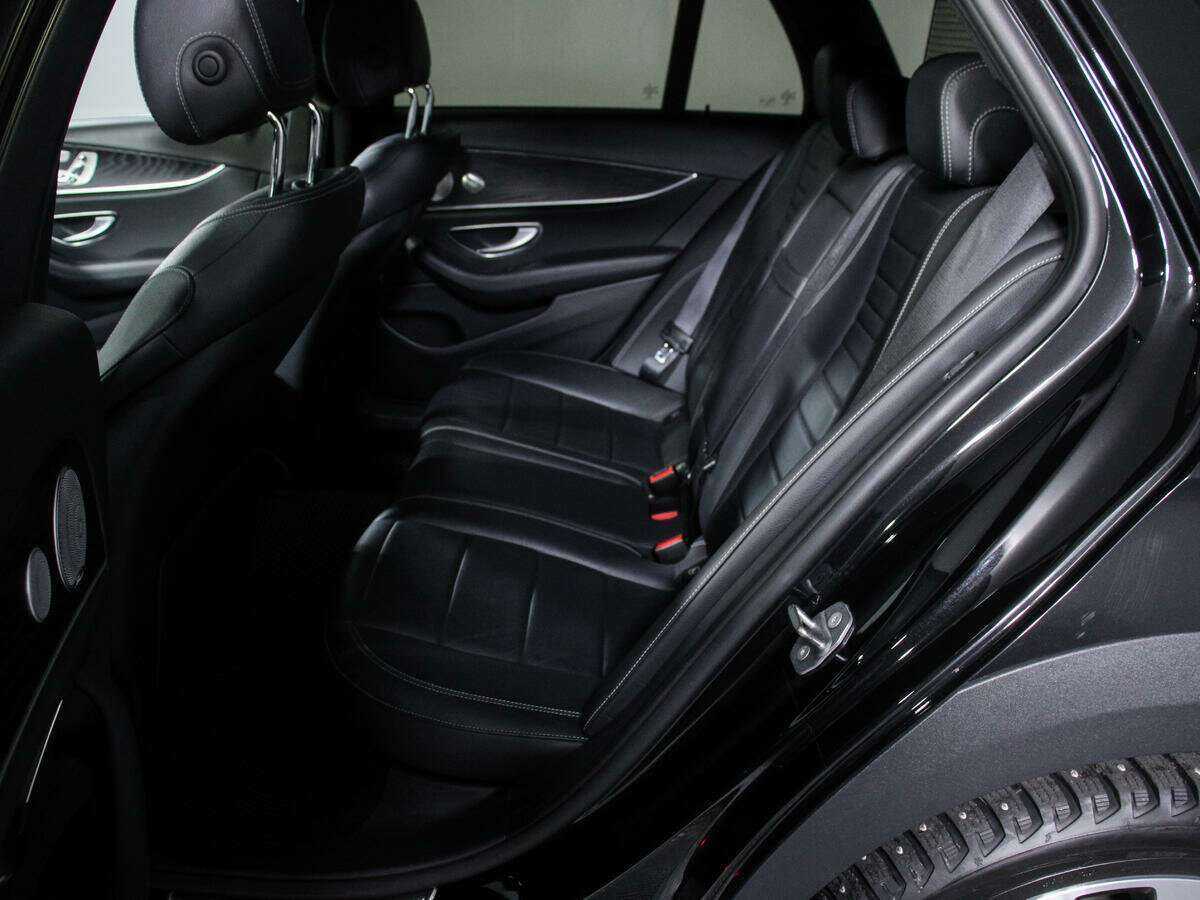 Mercedes-Benz E-Класс с пробегом — 2017 год. Фото: #7