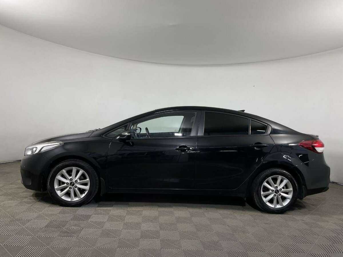 Kia Cerato с пробегом — 2017 год. Фото: #3