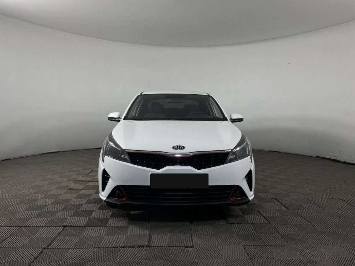 Kia Rio с пробегом — 2021 год. Фото: #1