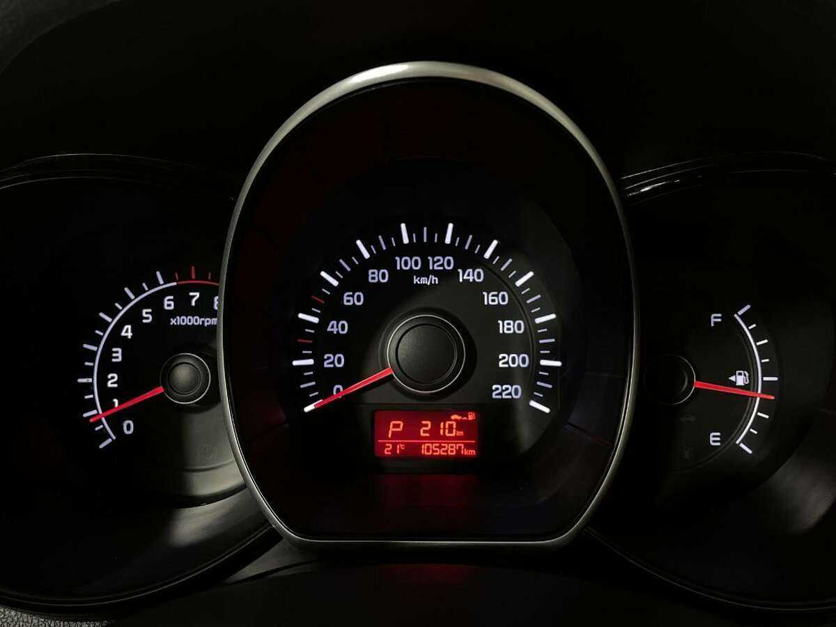 Kia Rio с пробегом — 2017 год. Фото: #9