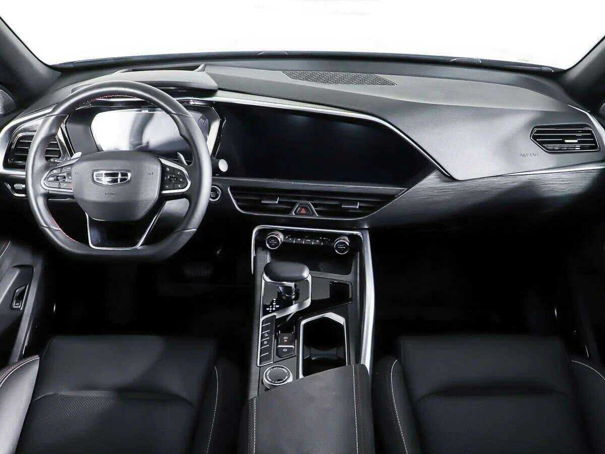 Geely Tugella с пробегом — 2023 год. Фото: #10