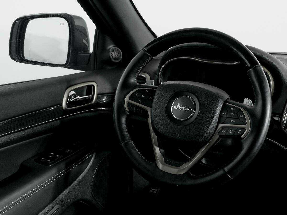 Jeep Grand Cherokee с пробегом — 2014 год. Фото: #15